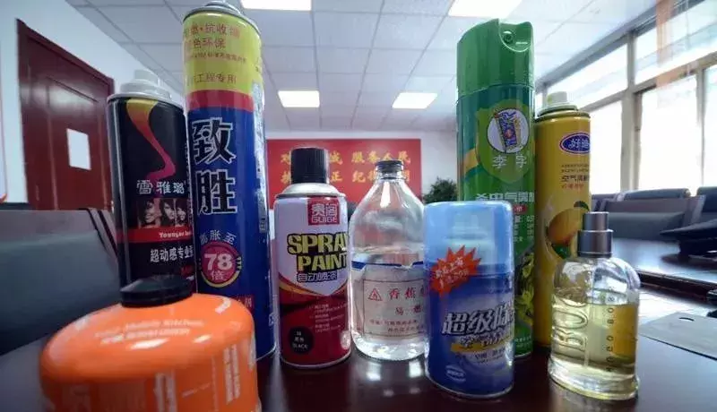 除了违规充电宝，还有哪些东西坐飞机真的不能带?