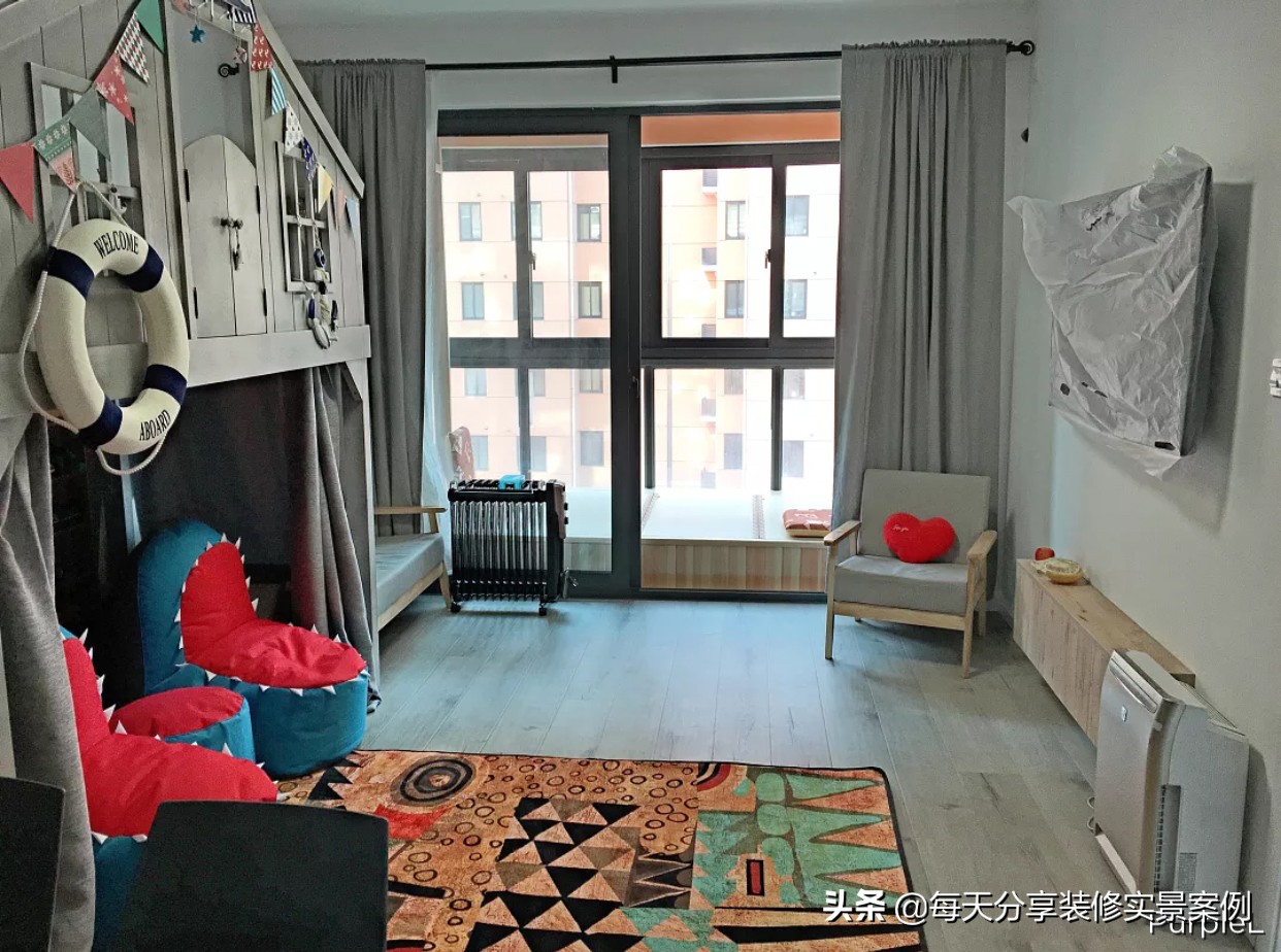 兒童書房設計為了孩子，他家裝潢不按常理出牌，客廳變「遊樂園」第一次見！
