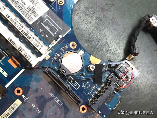 外星人ALIENWARE 17奇葩通病，烧这么大个洞都能修开机，大开眼界