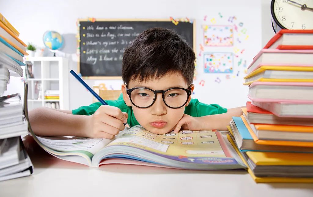 芭蕾形体训练可以纠正驼背？零基础也能学