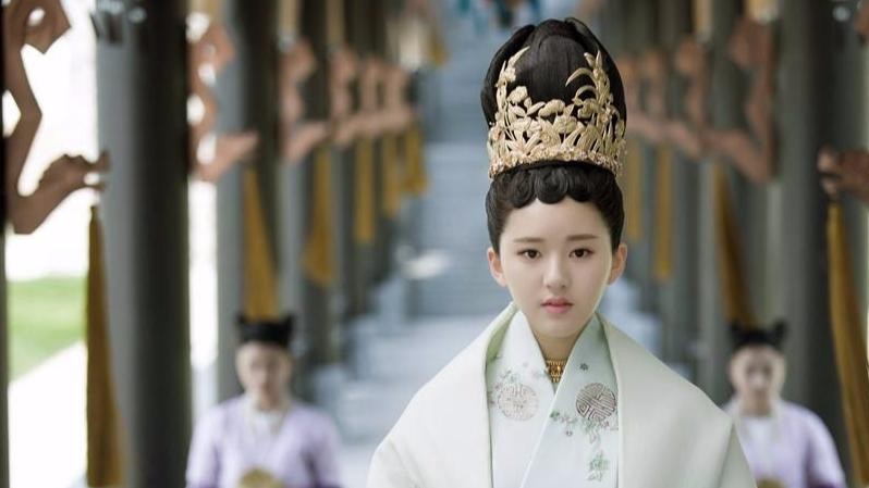 《长歌行》才红就飘了？赵露思新剧演技尴尬被嘲，口碑质量双扑街