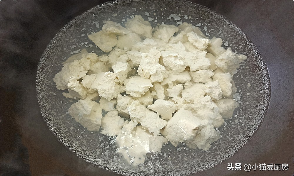 图片[6]-教你一个豆腐新吃法 味道麻辣鲜香 爽口下饭 制作还特别简单-起舞食谱网