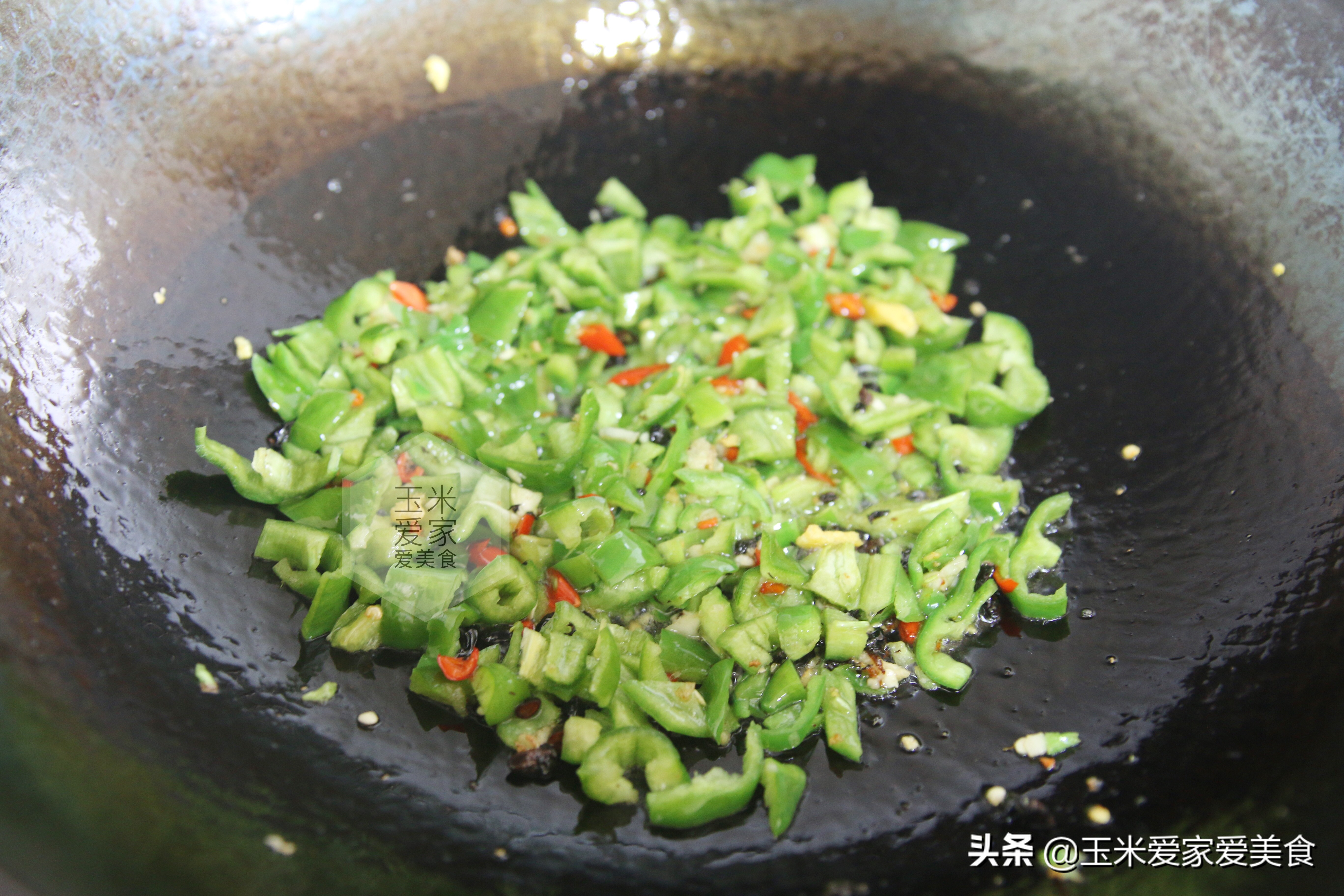 1个青椒2个鸡蛋，教您豆渣创新吃法，好吃又营养