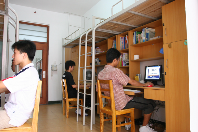 大学生“生活费等级排行榜”出炉，你在哪一级？看完觉得实力悬殊