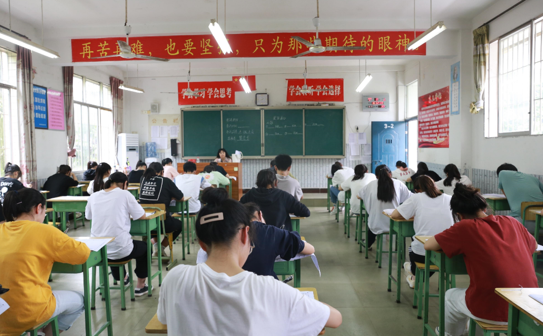 高考状元作息时间曝光，堪称“时间管理大师”，学霸是这样练成的