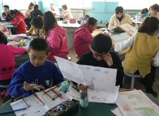 学校黑板图片（初中生）