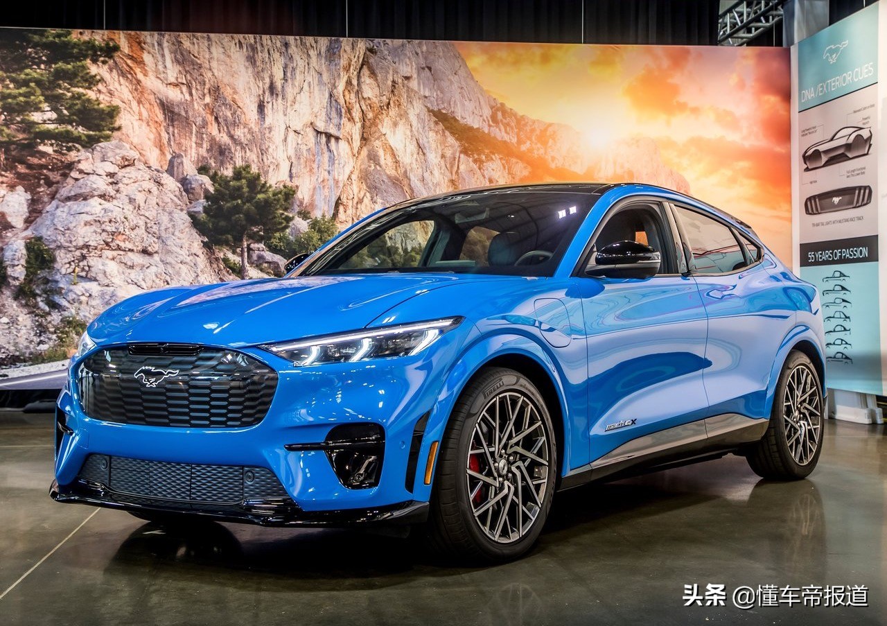 mach-e2019年洛杉矶车展,福特正式发布了旗下首款纯电动suv