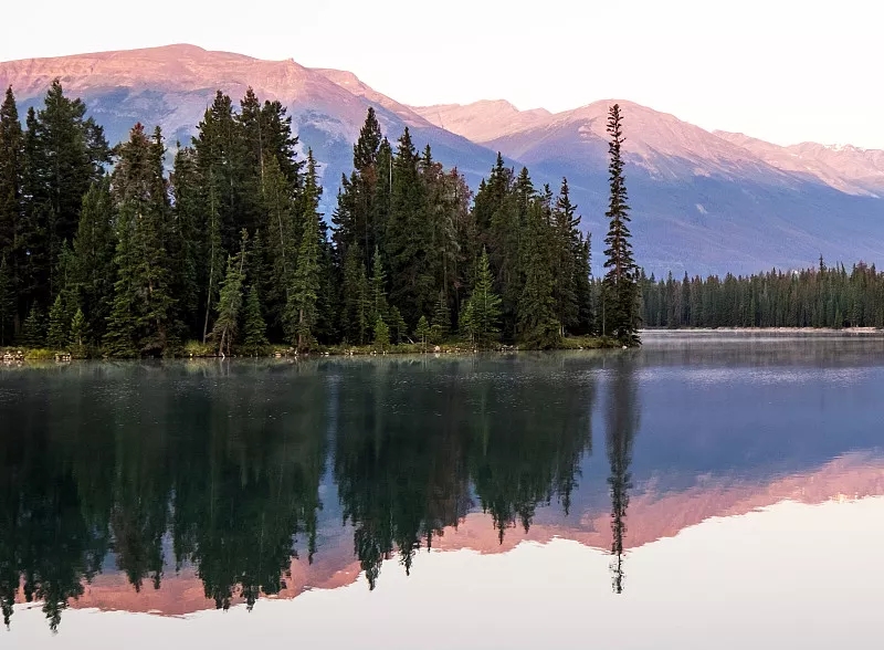 鬼谷子：遇见小人不必惊慌，秉持这3个态度，让对方害怕你