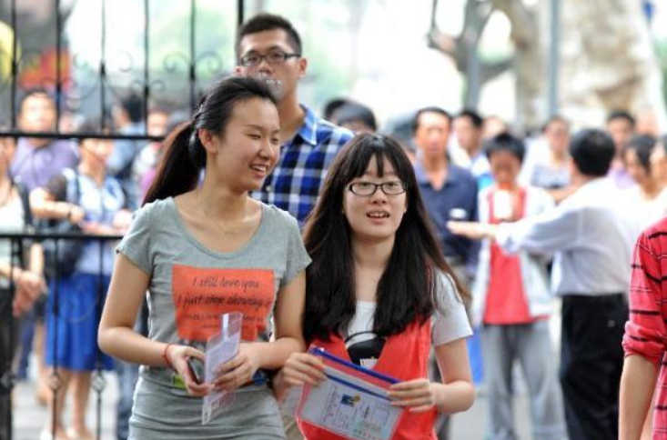 高考迎来“大变化”，一二三本或取消，学生和家长不知所措