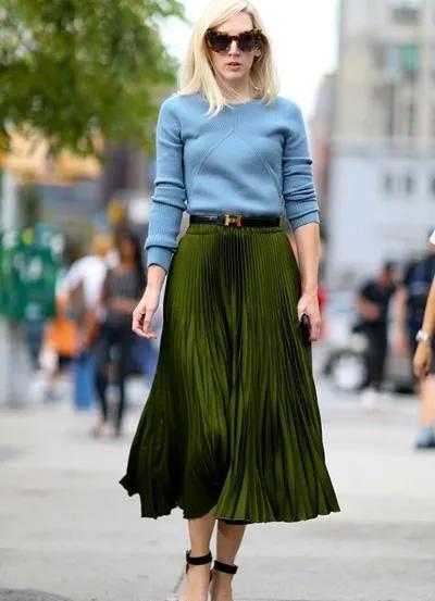 军绿色单品的穿搭分享军绿色短袖搭配