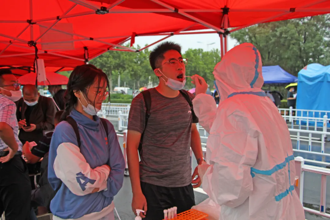 迎新｜山东工程职大一见倾“新”，满心欢喜，“雨”见最美的你