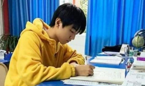 高考迎来“大变化”，一二三本或取消，学生和家长不知所措