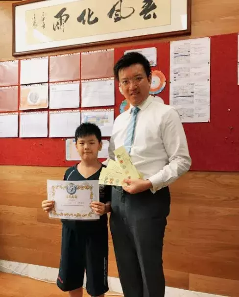 读外国语学校吗？ 学生自信开朗，成绩好，出口多那种！