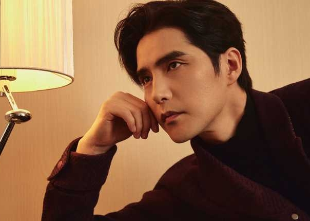 娱乐圈的“大学老师”：张杰特聘惹争议，陈翔返校遭抵制