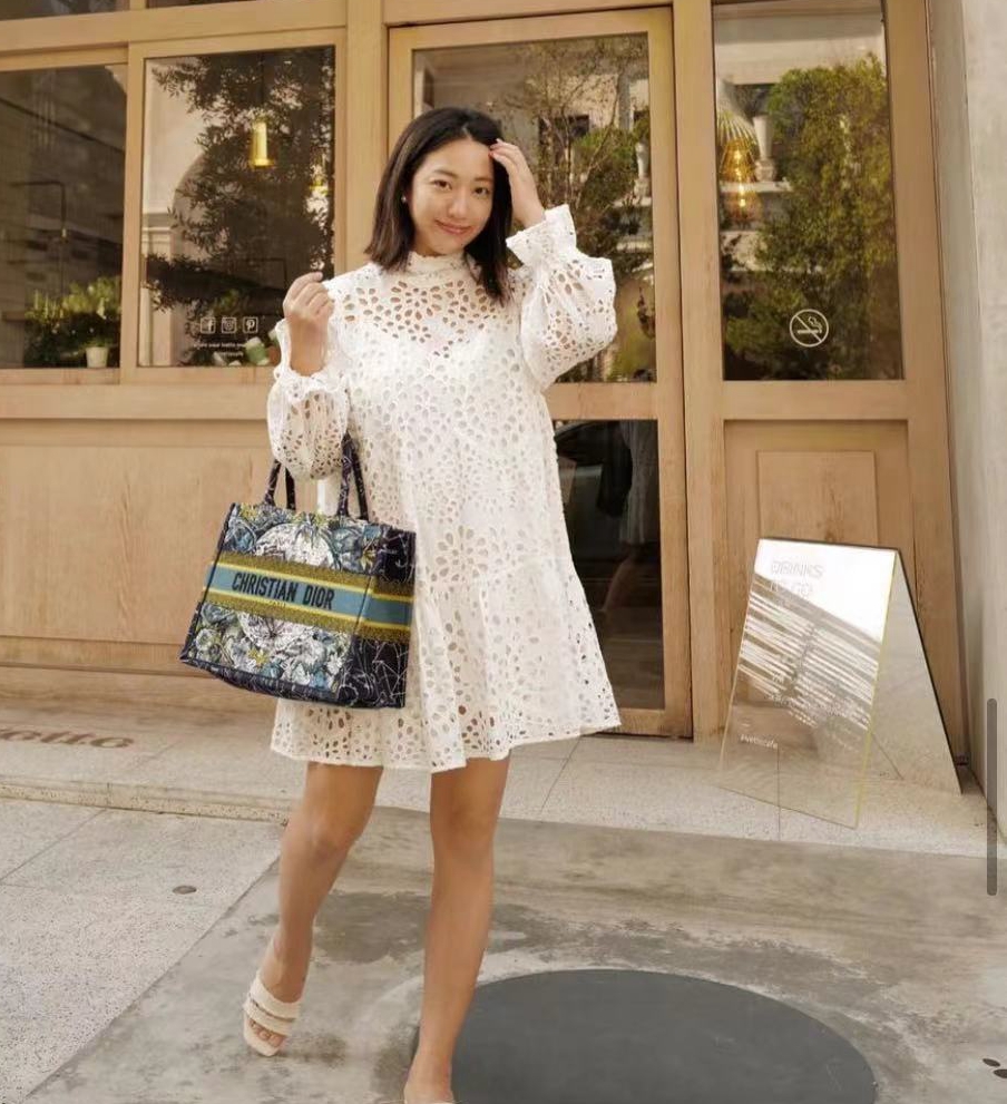 高以翔好友毛加恩二胎女儿6个月早产仅生存5天，夫妻抱娃亲吻泣别