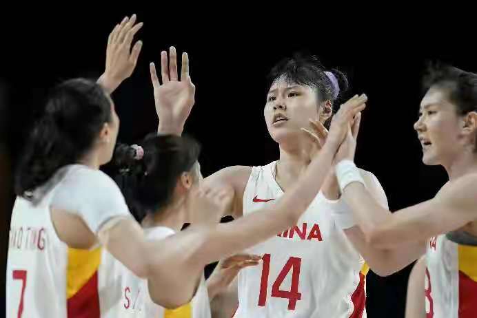 东京奥运会女篮八强是哪些国家(FIBA最新奥运八强实力榜：中国女篮排第三，仅次于美国和日本)