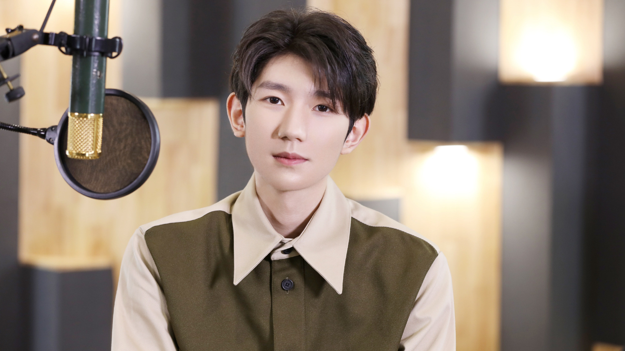 王源，一位平平无奇“押题”小天才，再一次与高考作文题有联系