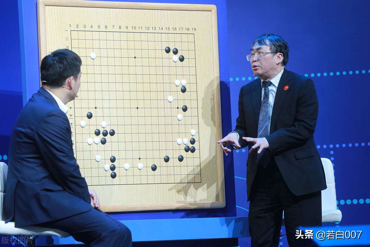 中国十大棋圣之首(高居这个排行榜第一位的，是不遑多让的聂卫平棋圣)