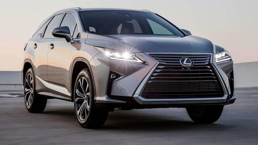 丰田“放大招”！旗下3款豪华车齐换代，继续发展油车能热销？