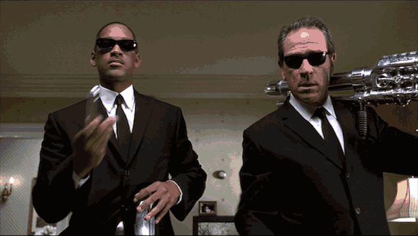 每周一部世纪大片，这个六月干脆住电影院得了