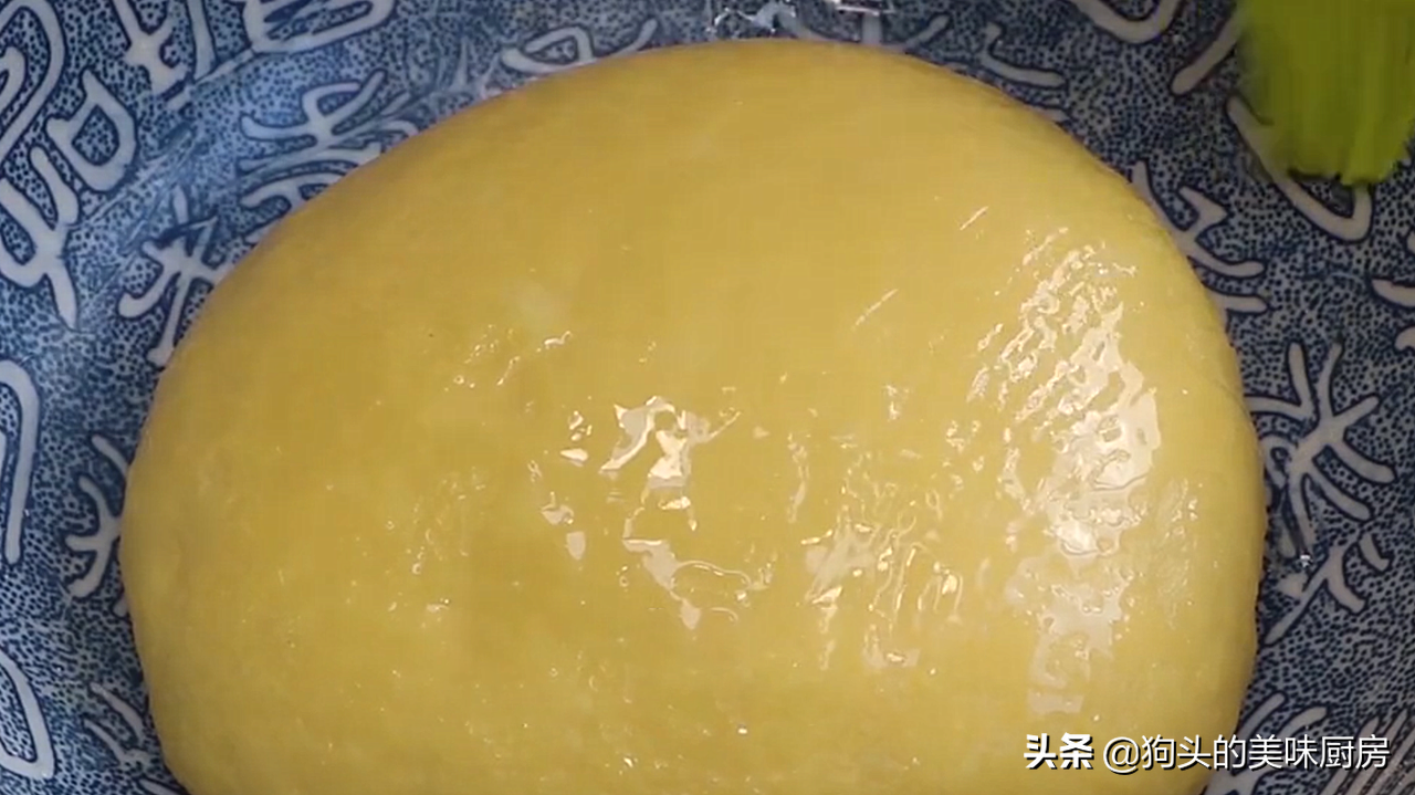 1碗面粉5个鸡蛋，分享你想不到的做法，比馒头简单，比油条还香