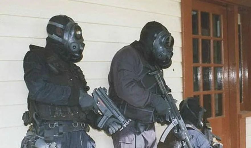 猎人行动:1980年英国特种部队解救伊朗人质