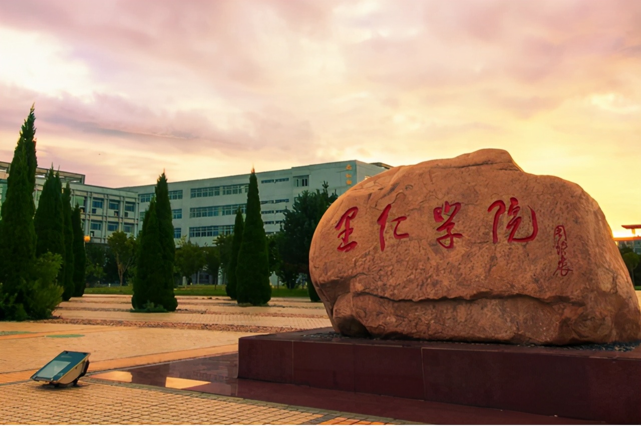 河北将有两所高校合并，成立“新大学”，学生翘首以盼