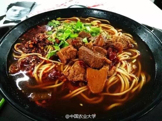 这5所“双一流”大学，用美食征服师生，学生：4年时间真吃过瘾了