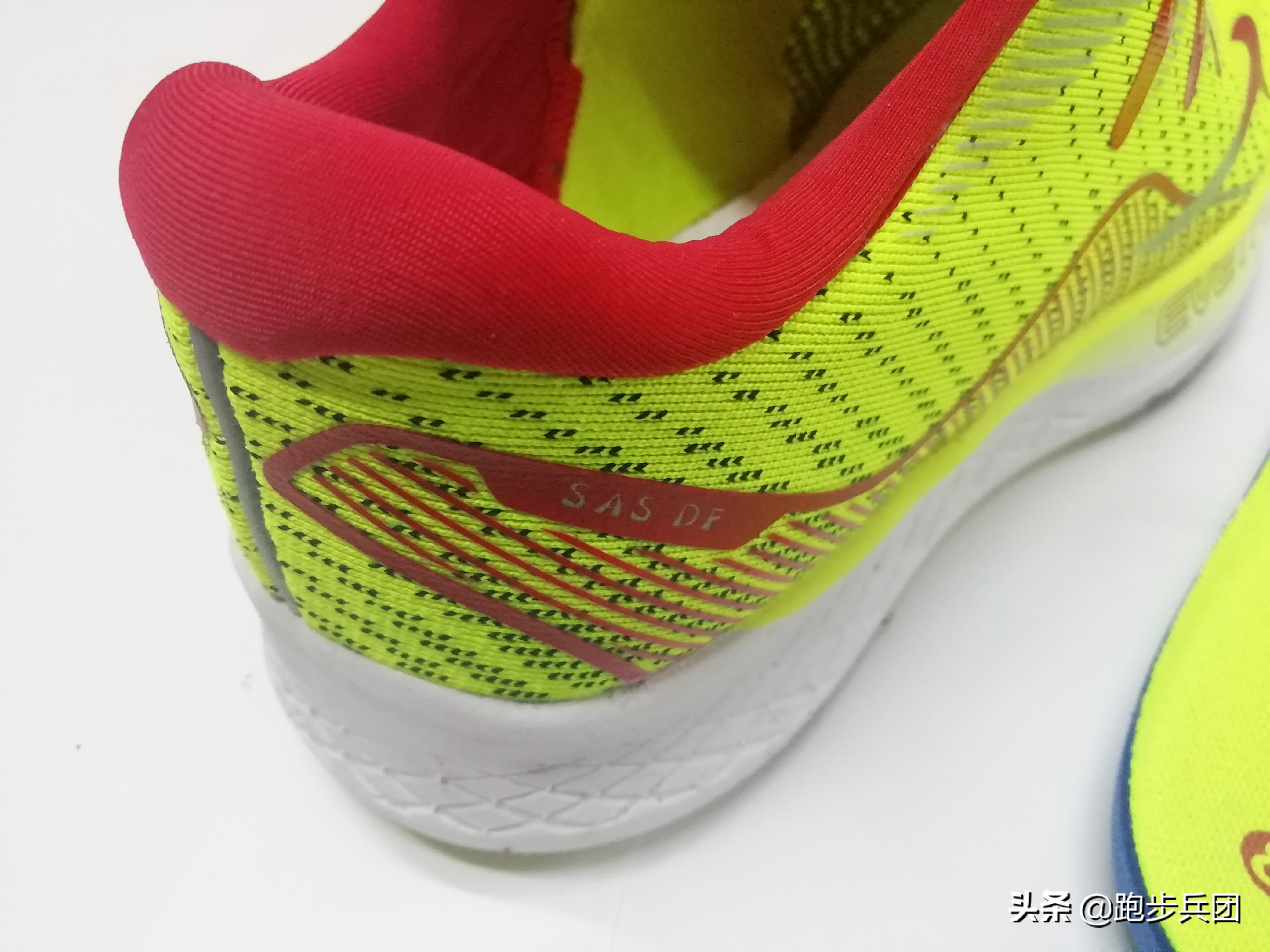 看看一个理工男是如何写跑鞋的实测报告