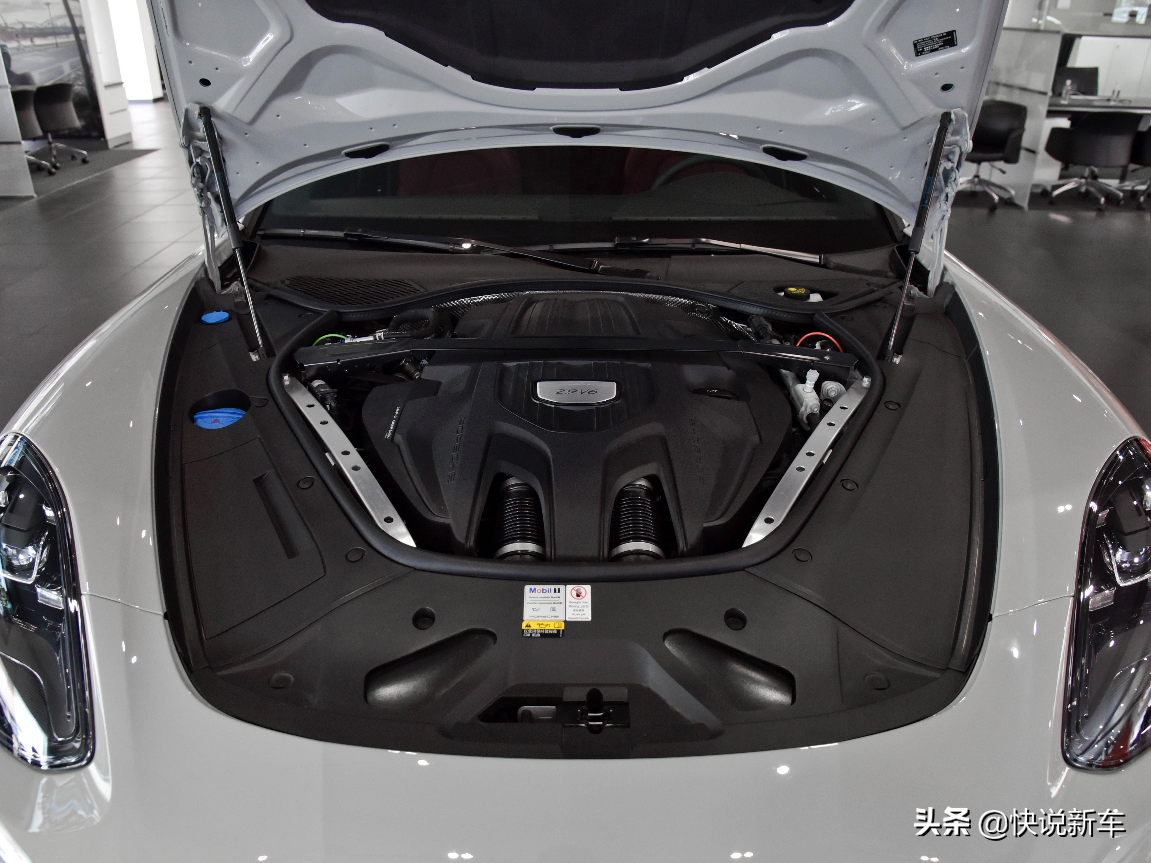 豪华旗舰轿车，V6大排量，后排独立座椅，带你看保时捷Panamera