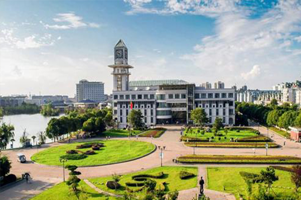 联考266.8文化445，中南财经政法大学数字媒体艺术录取合适吗？