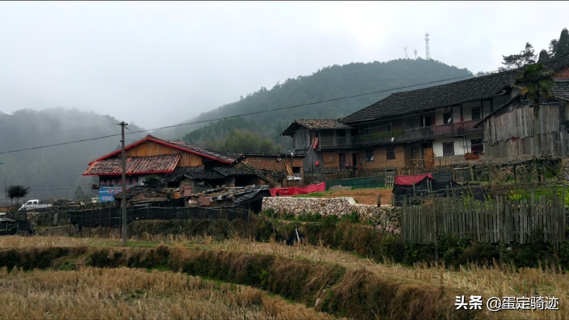 象溪乡菜溪岩