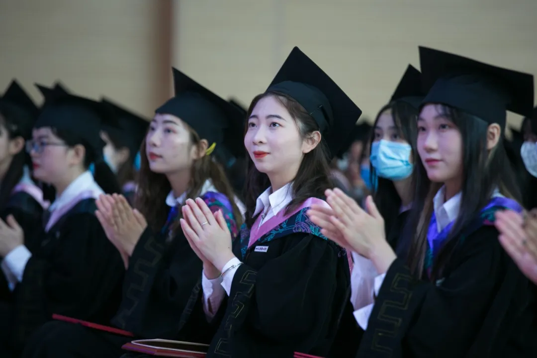 川大锦江学院举行2021年毕业典礼 同学：关上寝室门那一刻，我哭了