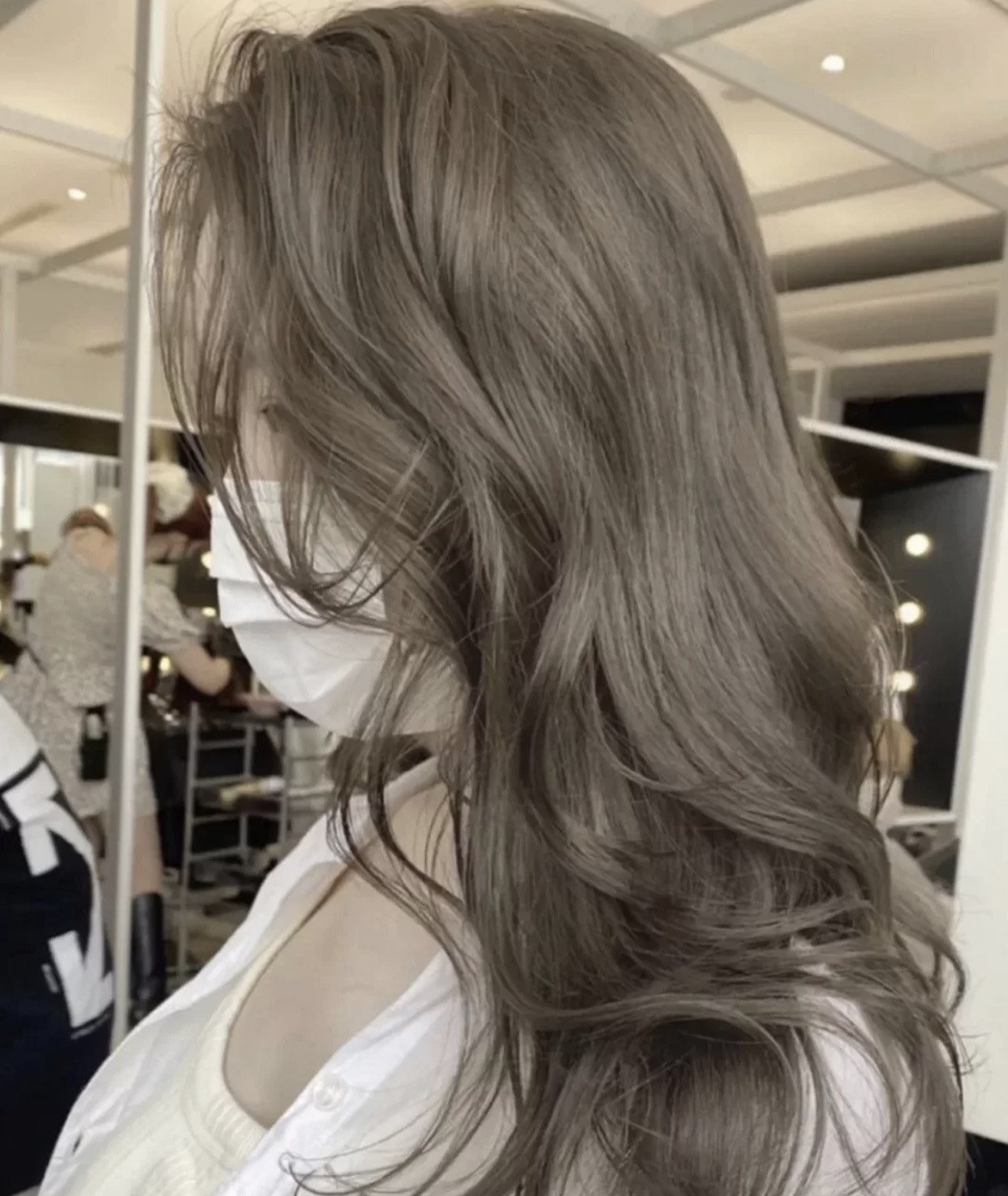 2020流行奶茶冷棕,黄皮太显白