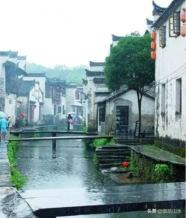 烟雨江南春风顾，不负时光不负卿