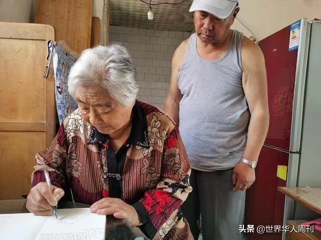 寒门少女留学失联17年，拒见患癌父母，她到底经历了什么？