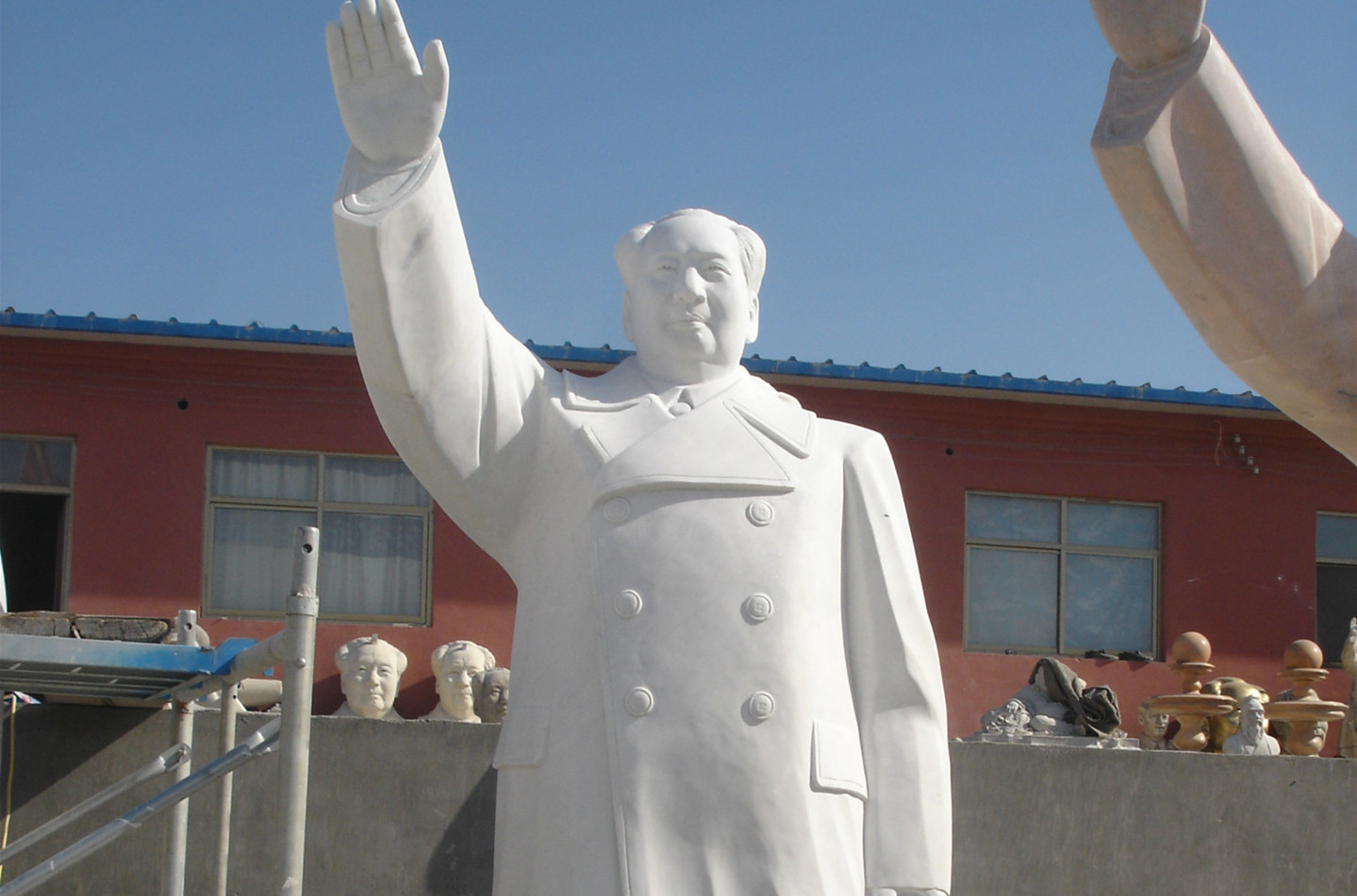 汉白玉石雕需要保养吗，不保养会怎么样，该怎样保养呢