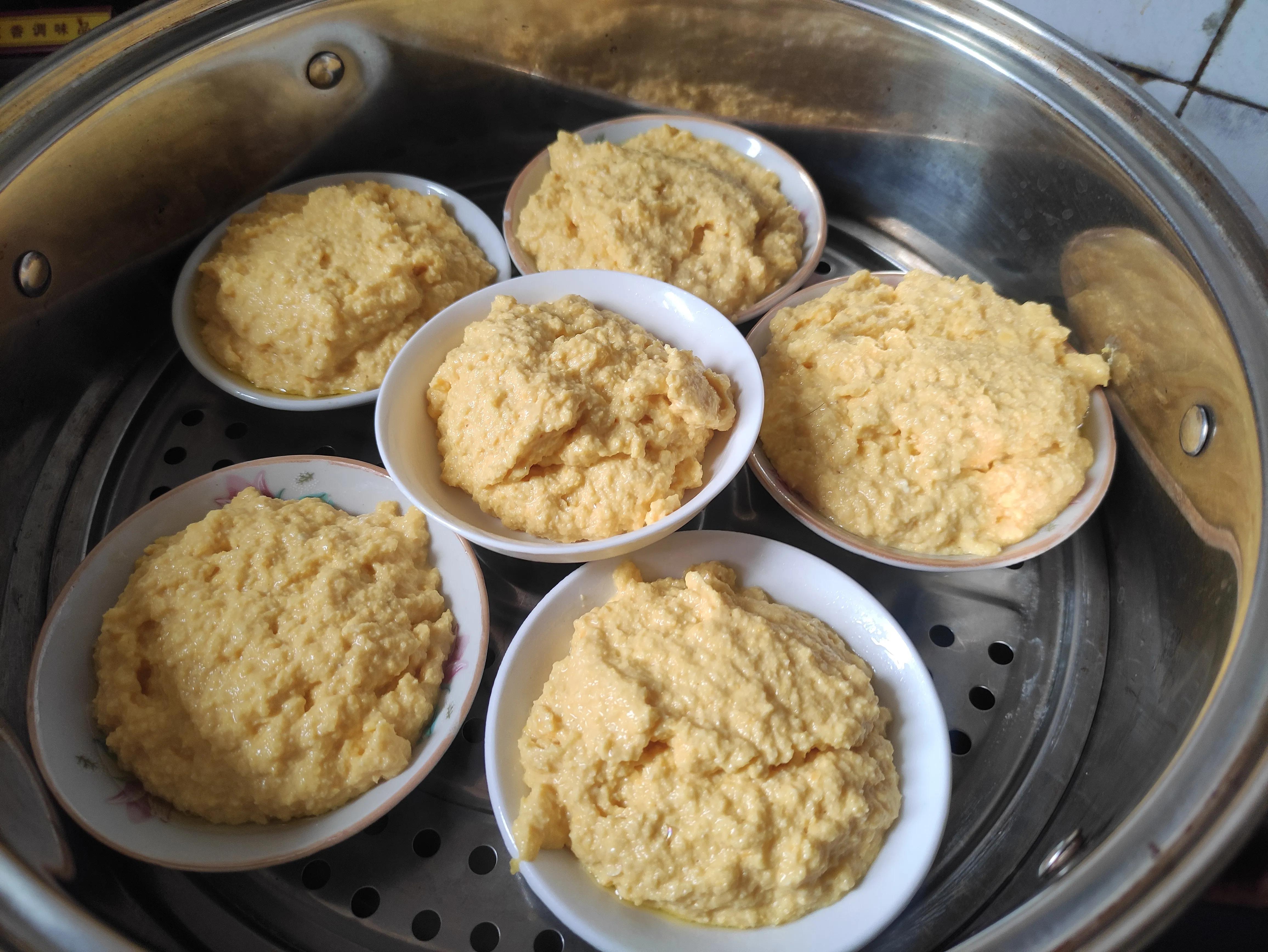 玉米粑粑的家常做法(简单四步做成玉米粑香甜又好吃)