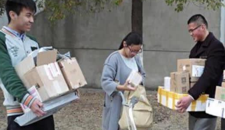 大学生“私下交易”曝光，只顾眼前利益，殊不知影响的是未来