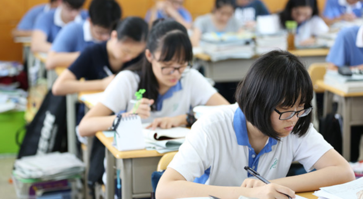 高中三年时光，每个阶段考多少分才算合格，看看资深老师怎么说