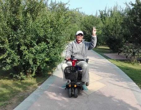 霸气轮椅年销过亿元背后：沙漠狂奔、穿越“死亡之海” 、爬长城、跑马拉松