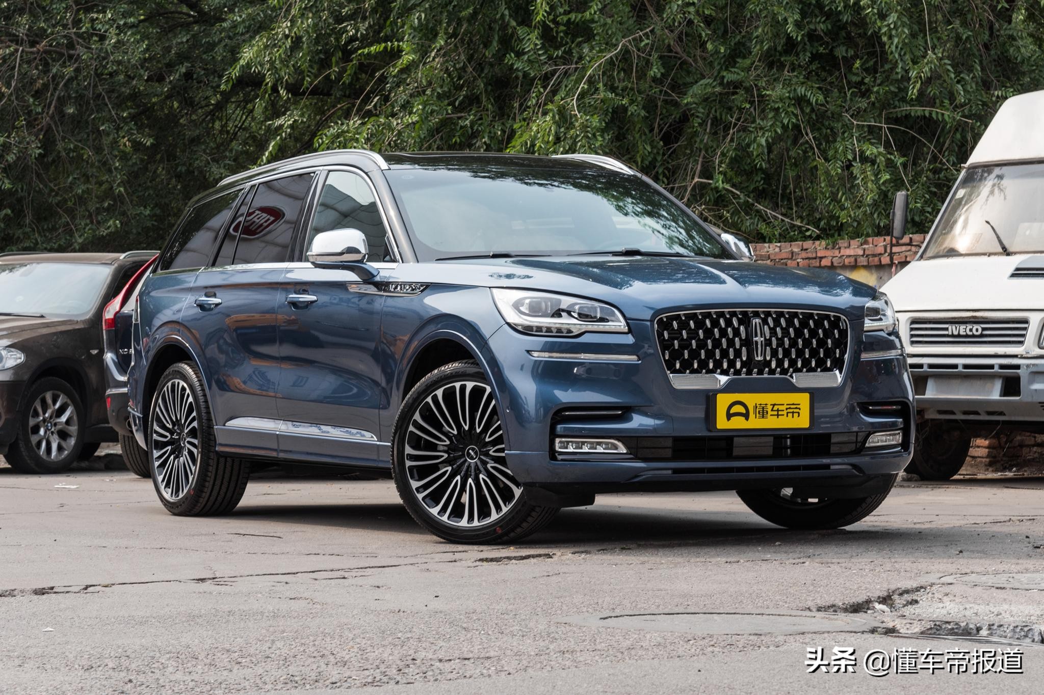 新车｜本代将终结？售58.49万，解析Jeep大切诺基纪念版