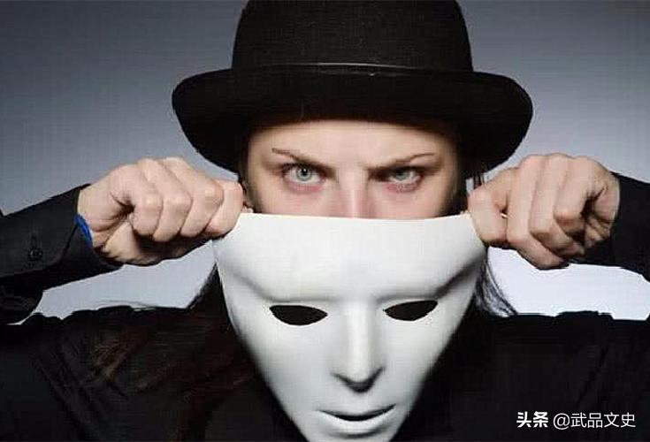 两面三刀是什么意思两面三刀的具体含义及解释