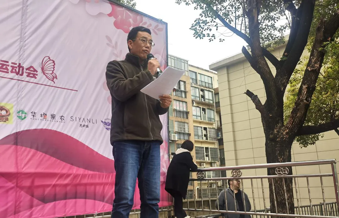 南昌现代外国语学校高三年级一模考试表彰大会