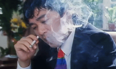 [开心一刻]别人都是为怎么挣钱而发愁，我却是为怎么花钱而发愁！