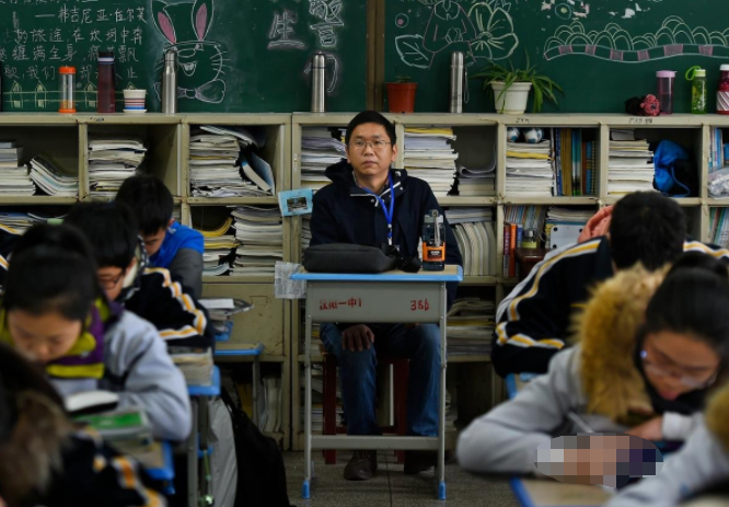 新高考“吃香”选科组合，容易拿高分和优势，却仅适合优等生