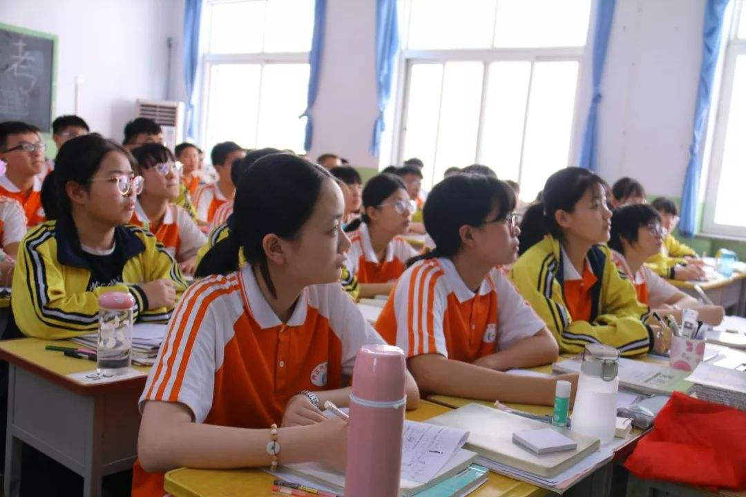 入校排名200的他，却成为703分的高考状元，说：逆袭并不难