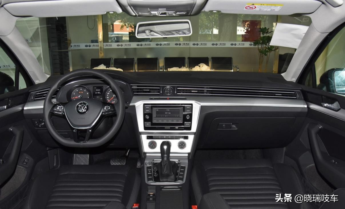 迈腾即将改款，现款迈腾仅售16万！值得抄底