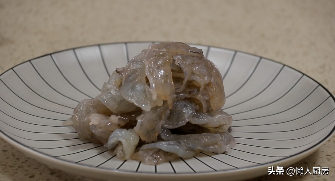 别不懂吃，韭菜和它一起炒，鲜掉了眉毛，晒朋友圈后火了