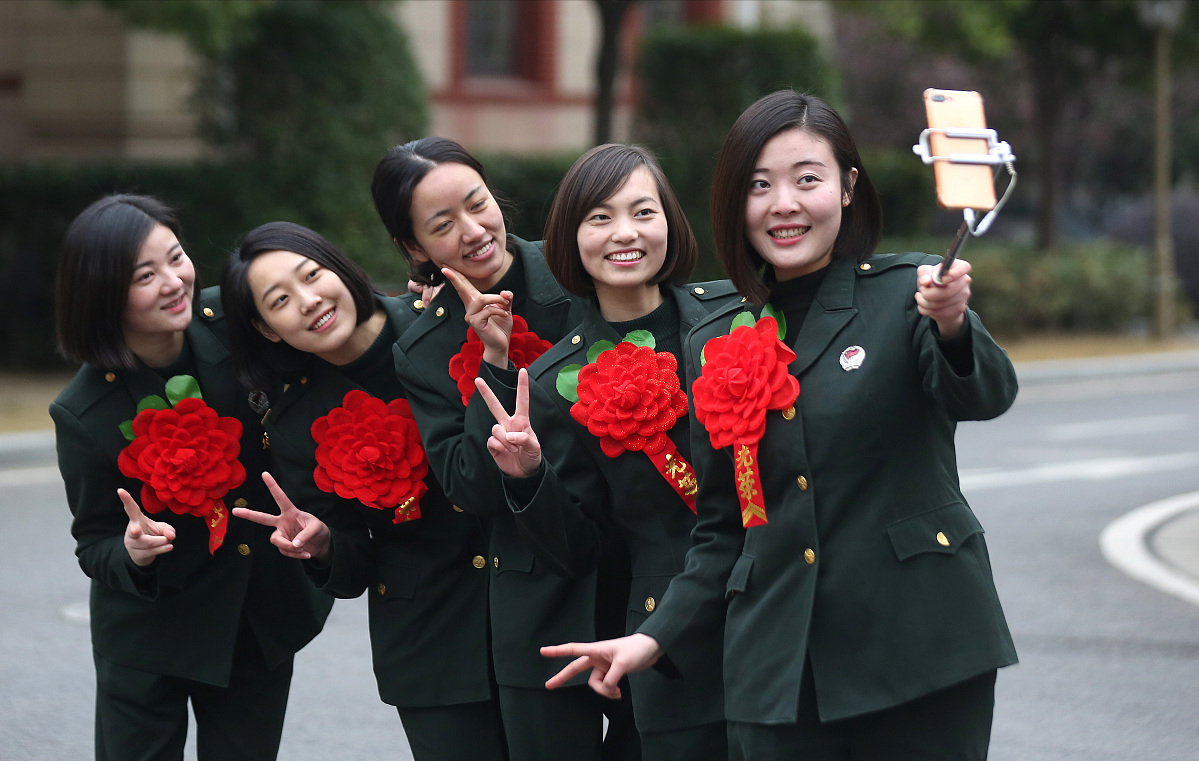 当兵“考士官学校”和“转军士”，区别非常大，新兵和父母须知